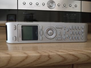 Centro de música Philips con disco duro 80Gb