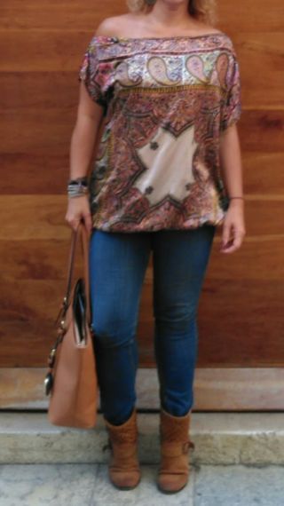 Blusa seda paisley hombros caídos