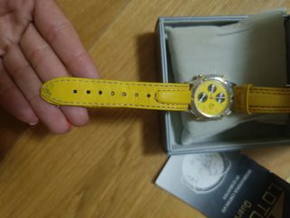 Reloj Lotus