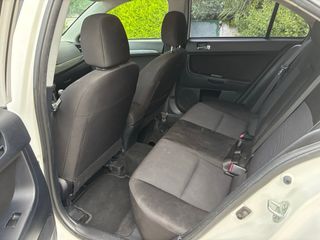 Mitsubishi Lancer 2011
