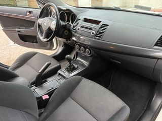 Mitsubishi Lancer 2011