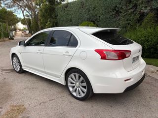 Mitsubishi Lancer 2011