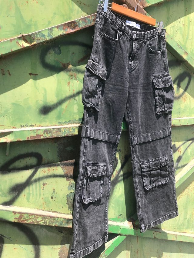 Pantalones Cargo Bershka negros