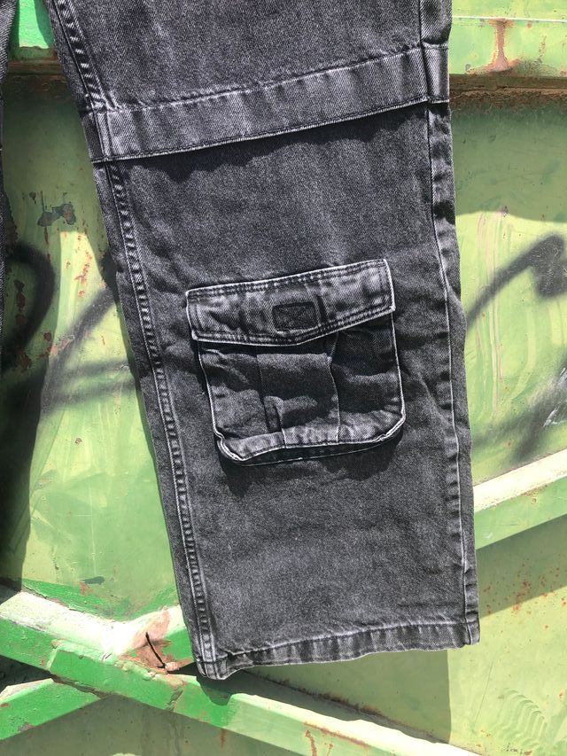 Pantalones Cargo Bershka negros