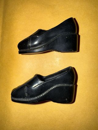 Zapatos muñeca Lissy de Guillen y Vicedo años 70