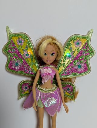 Muñeca Fairy magical wings winx