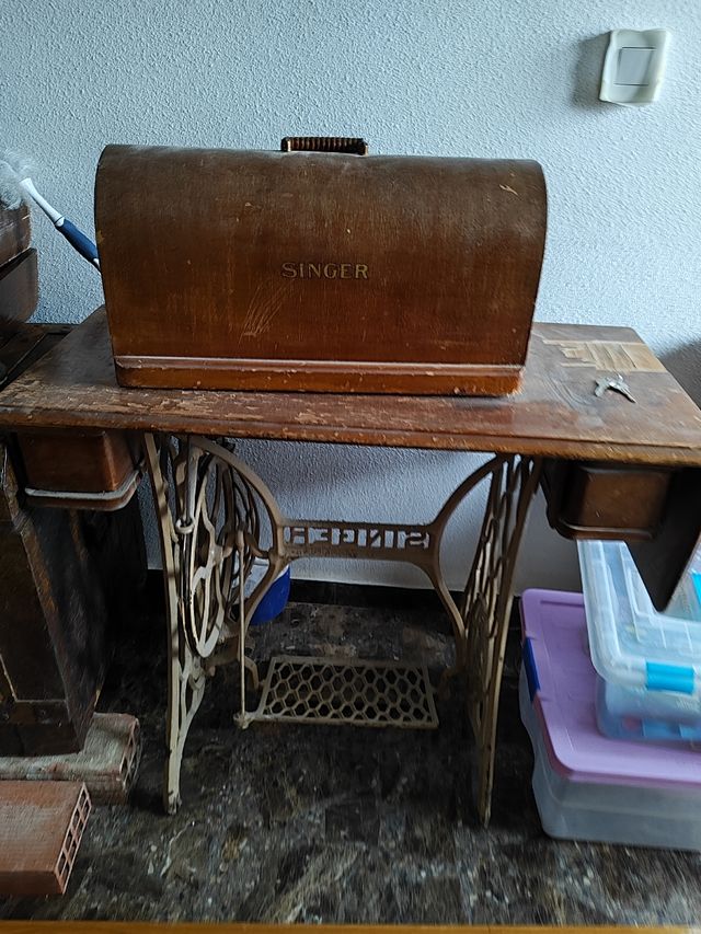 Máquina coser Singer antigua