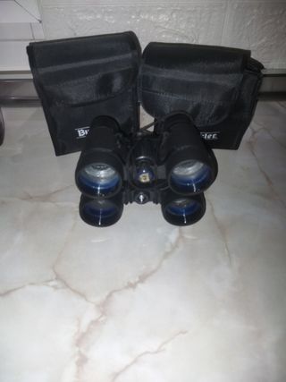 Prismáticos Buckle: Compactos y negros
