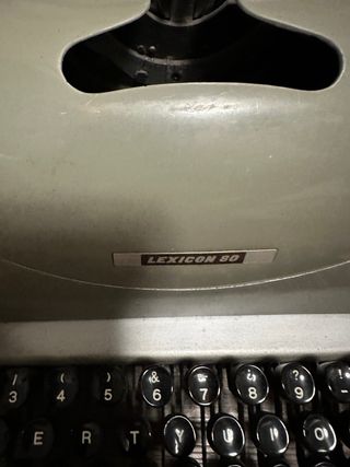 Máquina escribir Olivetti Lexikon 80
