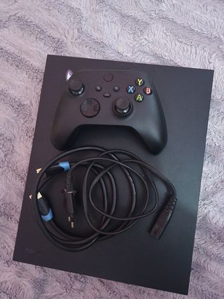 Xbox One X - consola negra