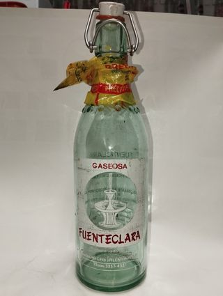 Botella antigua Fuenteclara de Palencia 