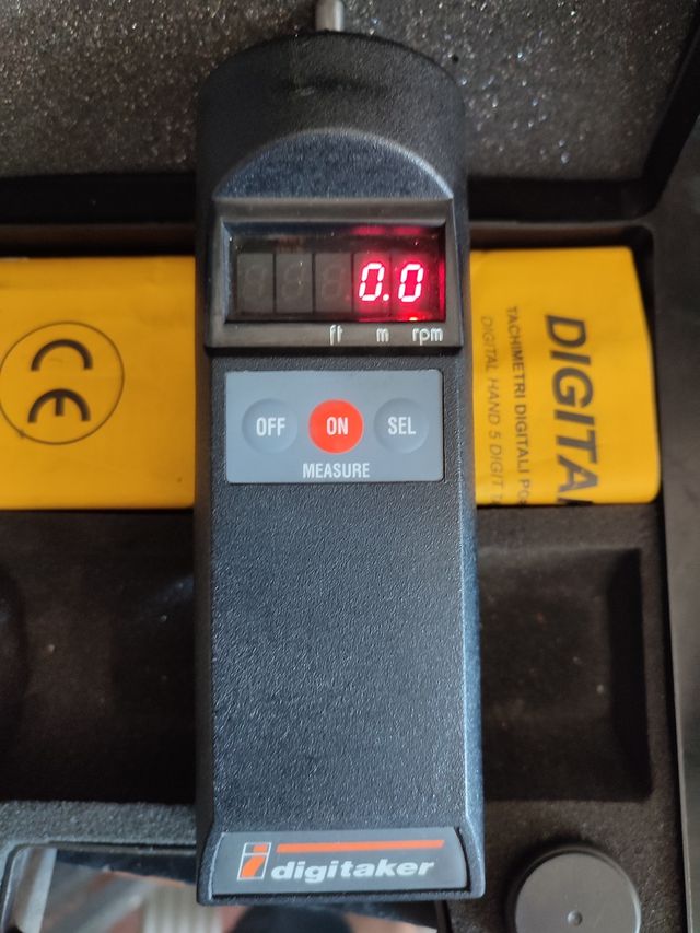 Tachimetro Digitale Digitaker