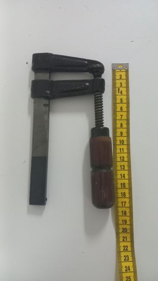 4 Sargentos HURKO - Carpintería