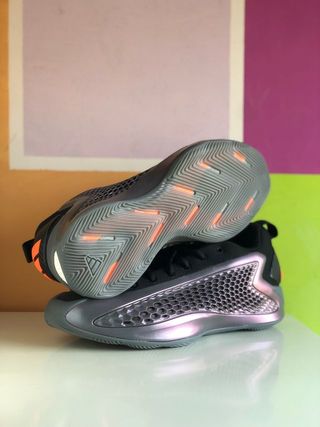 Zapatillas Adidas - Negras y Moradas