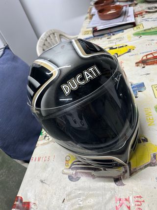 2 Cascos Ducati Performance