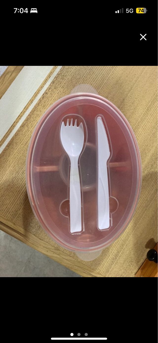 TUPPER con cubiertos