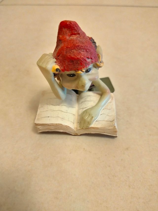 statuette Pixies originali.