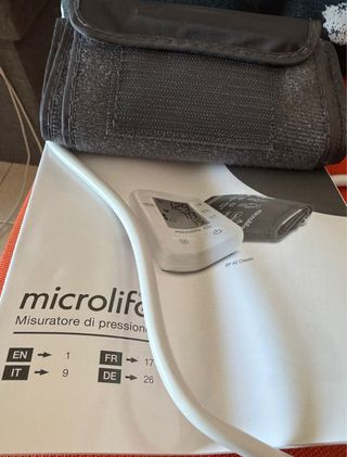Misuratore pressione Microlife BP A2 Classic