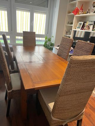 Mesa Comedor teka + 6 sillas banano y madera