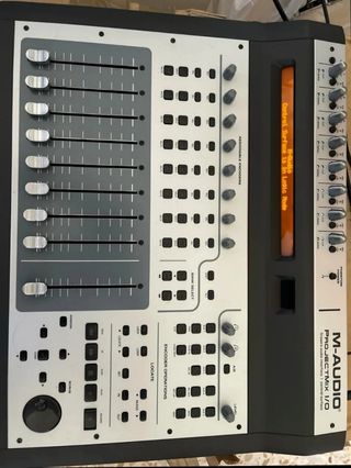 M-Audio Projectmix I/O: Controladora