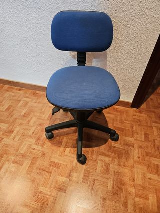 Silla escritorio giratoria azul