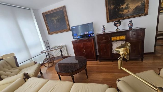 Muebles de salón,comedor,dormitorios,relojes