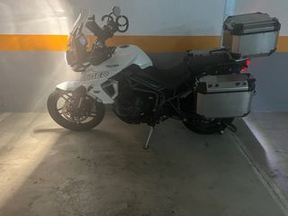 Triumph Tiger 800 XC - Moto Aventura