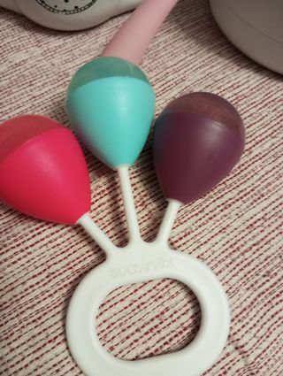 Pack Suavinex bebé: biberón, taza y juguetes