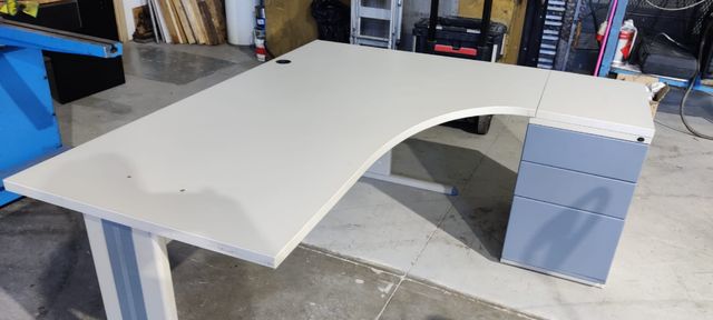 Mesas de oficina en  L + cajoneras