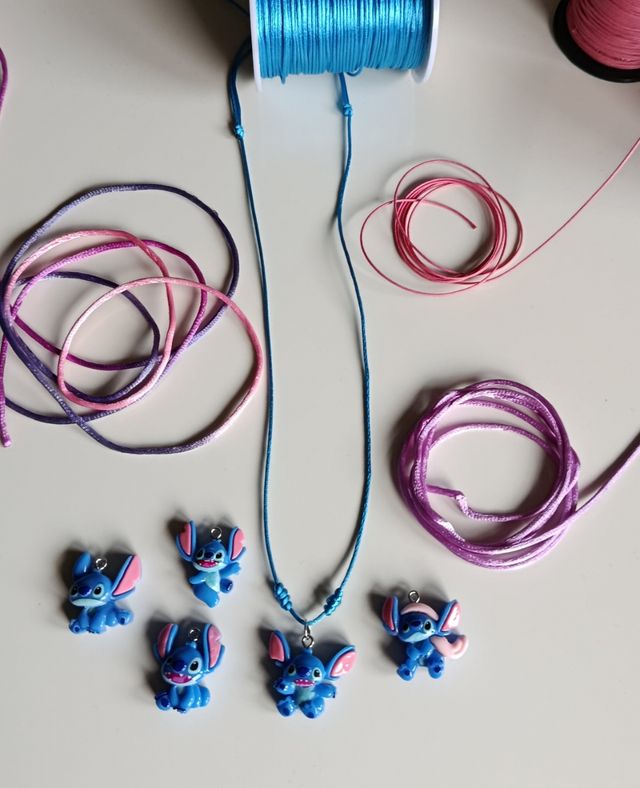 Collar Stitch - hecho a mano