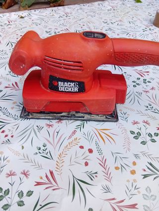 Lijadora Black&Decker