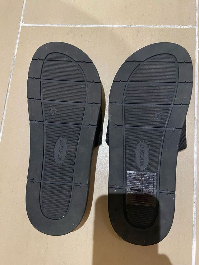 Chanclas Ecoalf negras, talla 38