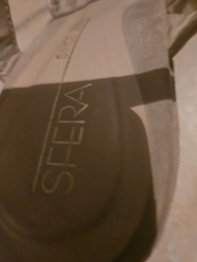 Sandalias cuña beige Serra