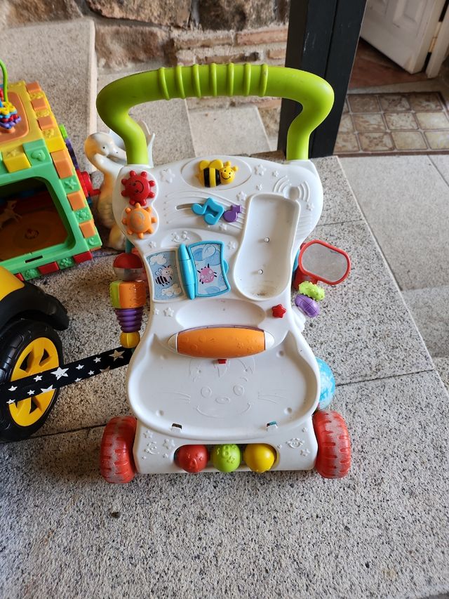 Correpasillos Fisher Price musical