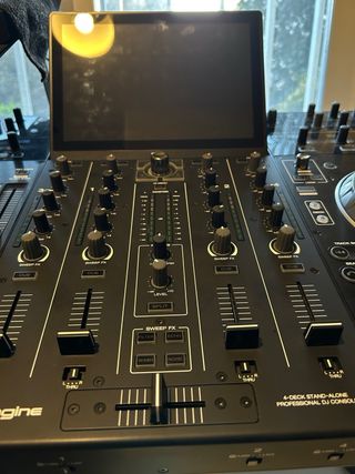 Denon Prime 4 - Mesa de mezclas