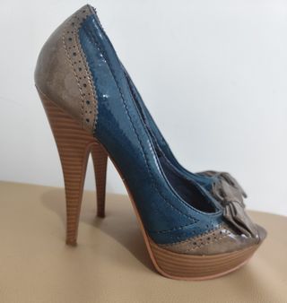 Zapatos tacón azul marino-marrón
