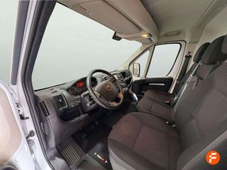 Opel Movano Furgoneta/Caja 2179 cm³ 103 kW / 140 CV