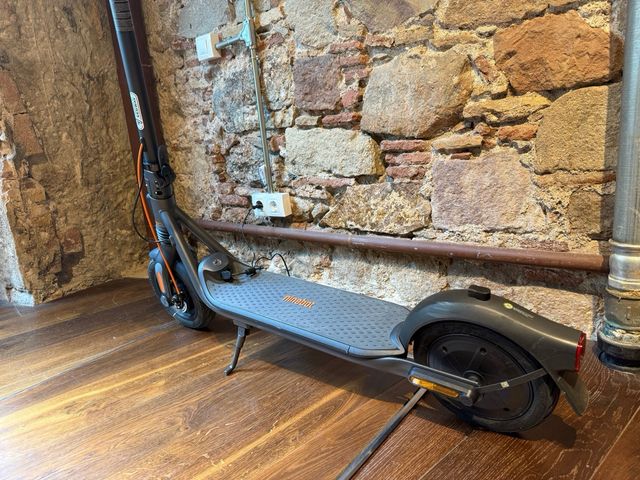 Segway Ninebot F2 PRO-En perfecto estado-garantía 