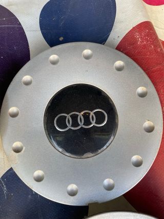 4 Tapas Audi usadas