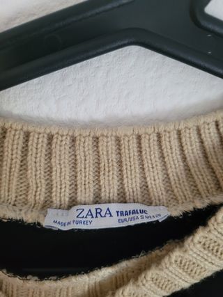 Sudadera Zara crop negra