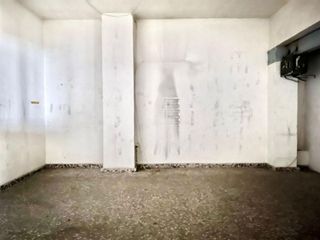 Local comercial en venta en Carrús Est - Camí dels Magros en Elche