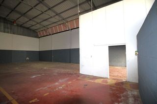 Nave industrial en alquiler en Pla de la Vallonga - Bacarot en Alicante