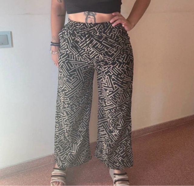 Pantalones anchos estampados