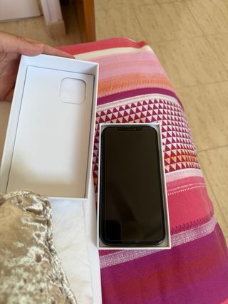 iPhone 11 negro 128GB - funda