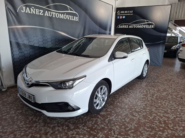 Toyota Auris 2017