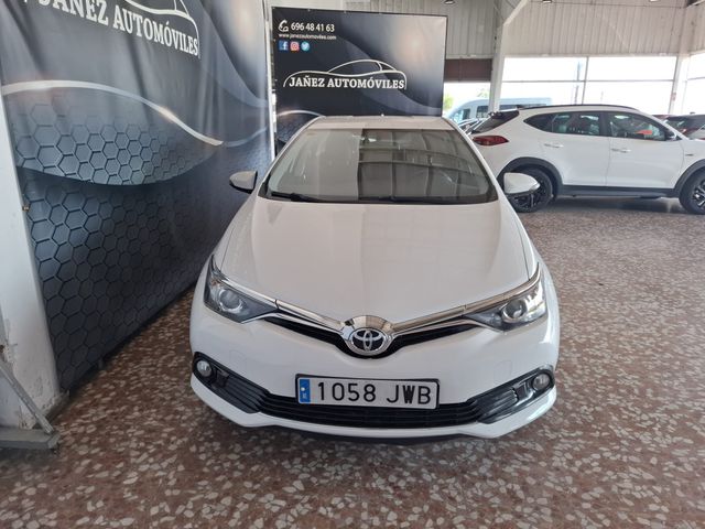 Toyota Auris 2017