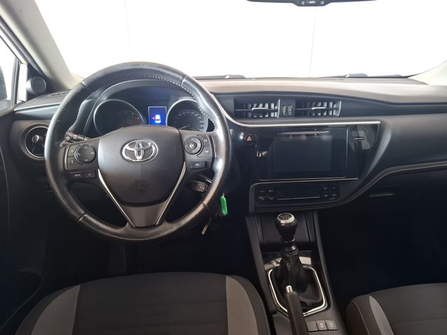 Toyota Auris 2017