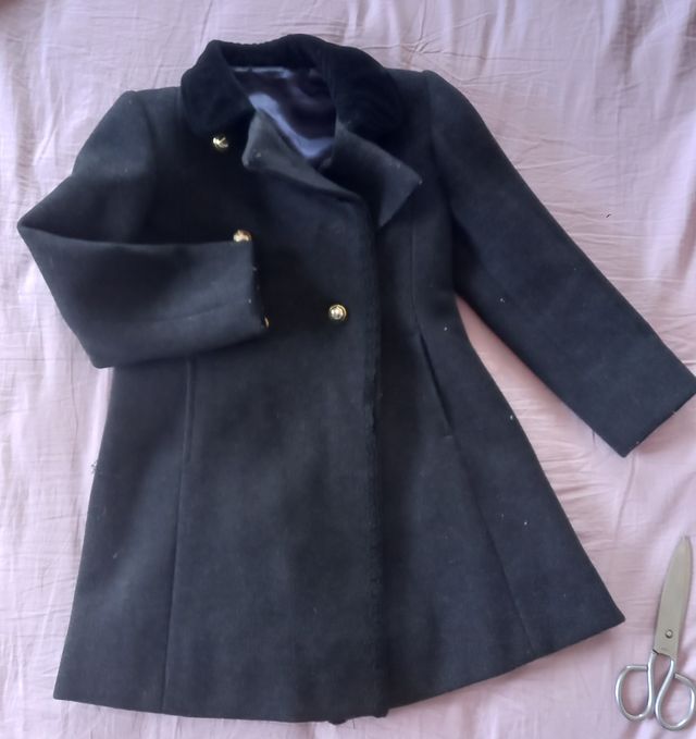 Abrigo niña hecho a mano. Talla 116