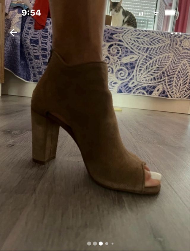 Botines beige de ante