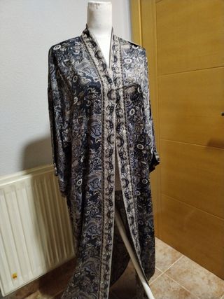 Túnica negra y dorada - Cardigan